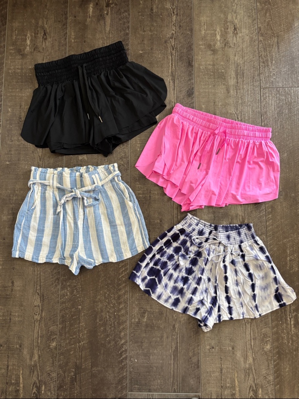 LOT of 4 pairs of shorts size small